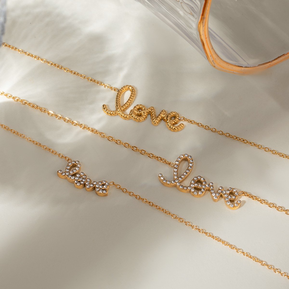 Letter Necklace High end Diamond Encrusted Clavicle Chain - 画像 (4)